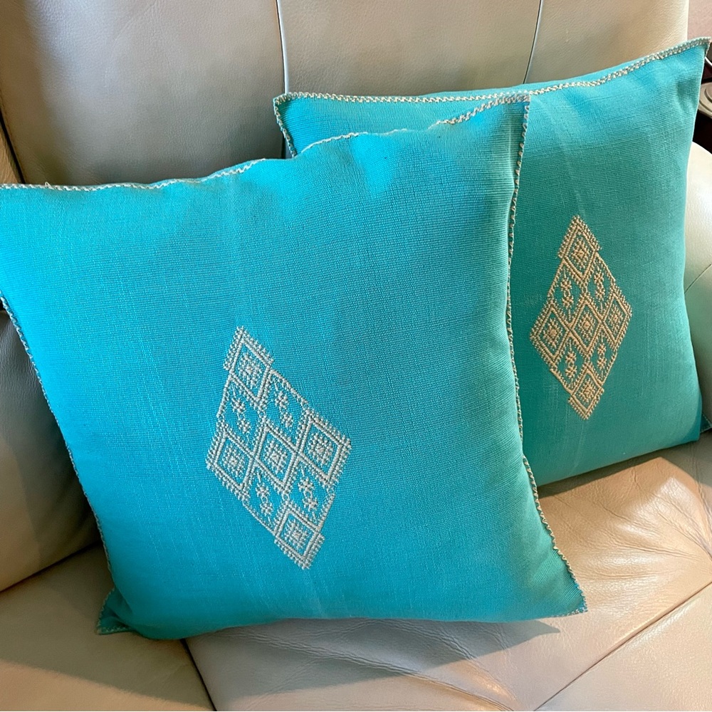 ARTISAN : Authentic Mexican Embroidered Woven Pillow Covers (Set of 2)